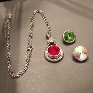 Snapituppittsburgh necklace w 3 crystal snaps